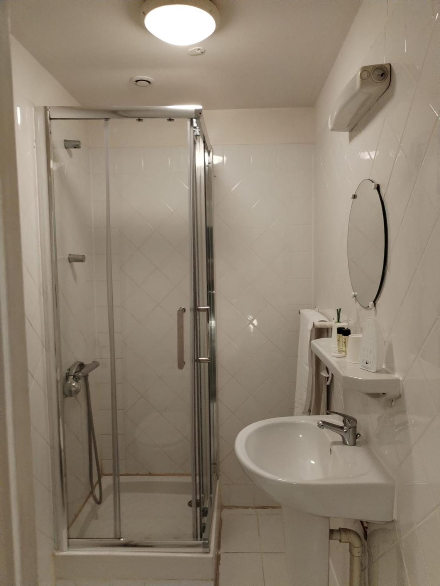 Aux Trois Rois Hotel Pont-Sur-Yonne Luaran gambar